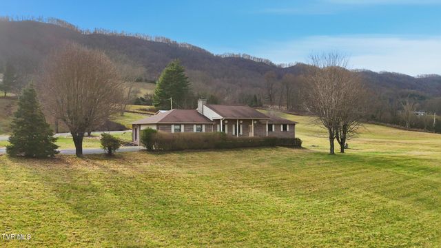 186 Kelly Coomer Road, Big Stone Gap, VA 24219