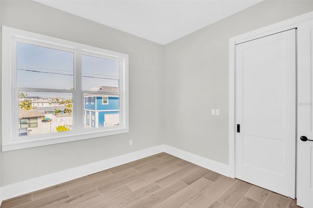 187 145TH AVENUE E 4, St Petersburg, FL 33708