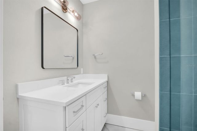 187 145TH AVENUE E 4, St Petersburg, FL 33708