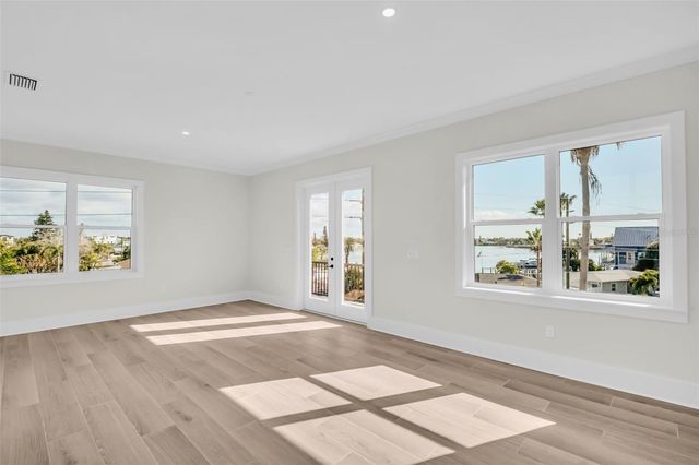 187 145TH AVENUE E 4, St Petersburg, FL 33708