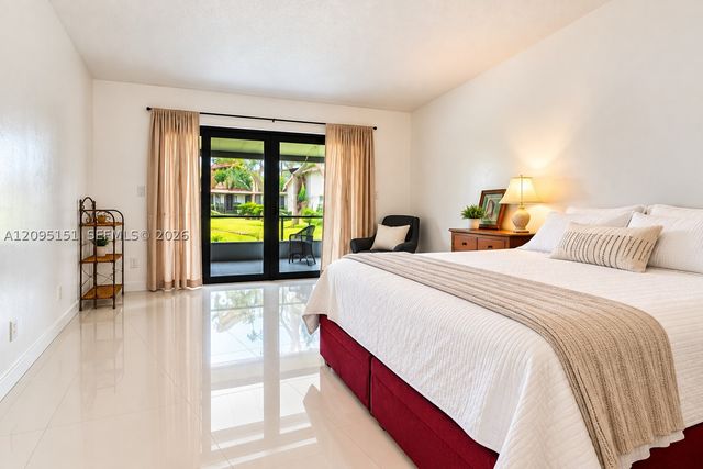 16273 Laurel Dr 7, Weston, FL 33326