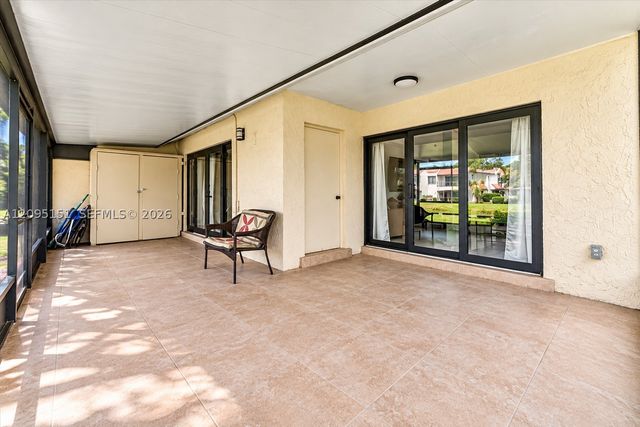 16273 Laurel Dr 7, Weston, FL 33326