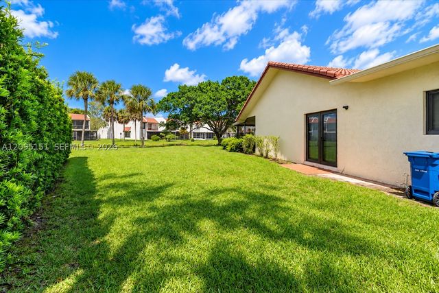 16273 Laurel Dr 7, Weston, FL 33326