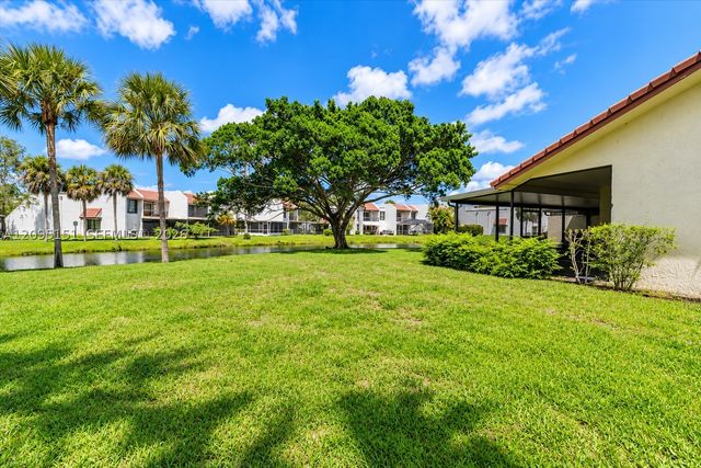 16273 Laurel Dr 7, Weston, FL 33326