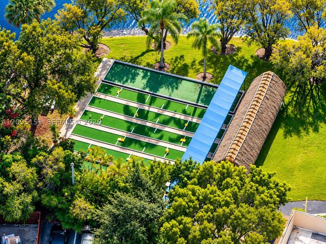 16273 Laurel Dr 7, Weston, FL 33326