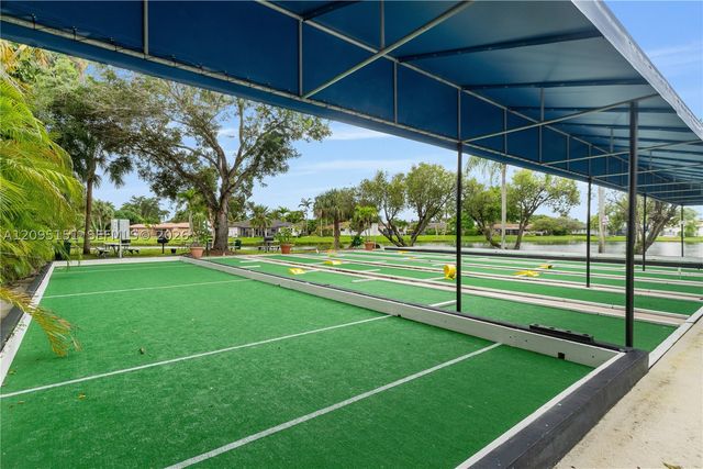 16273 Laurel Dr 7, Weston, FL 33326