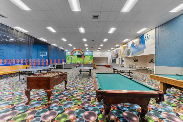 16273 Laurel Dr 7, Weston, FL 33326