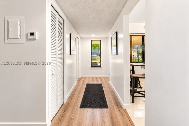 16273 Laurel Dr 7, Weston, FL 33326