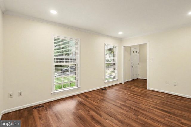 7536 CINNABAR TER, Gaithersburg, MD 20879