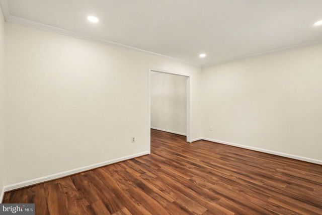 7536 CINNABAR TER, Gaithersburg, MD 20879