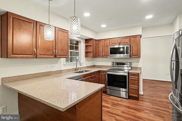 7536 CINNABAR TER, Gaithersburg, MD 20879