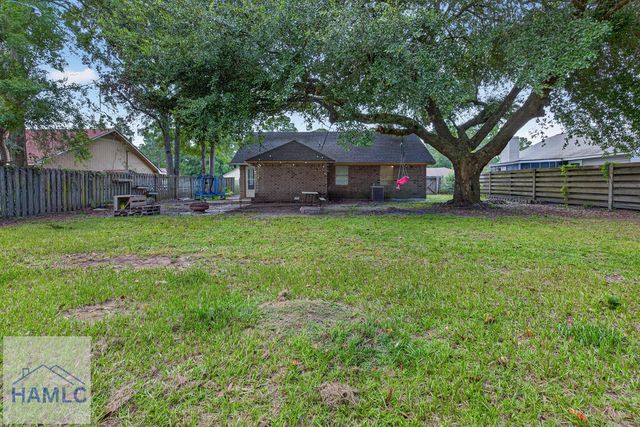 814 Lost Grove Lane, Hinesville, GA 31313