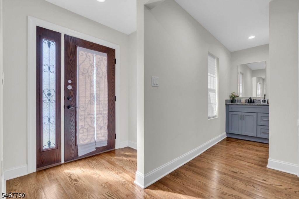 632 Laurita St, Linden City, NJ 07036 — photo 2