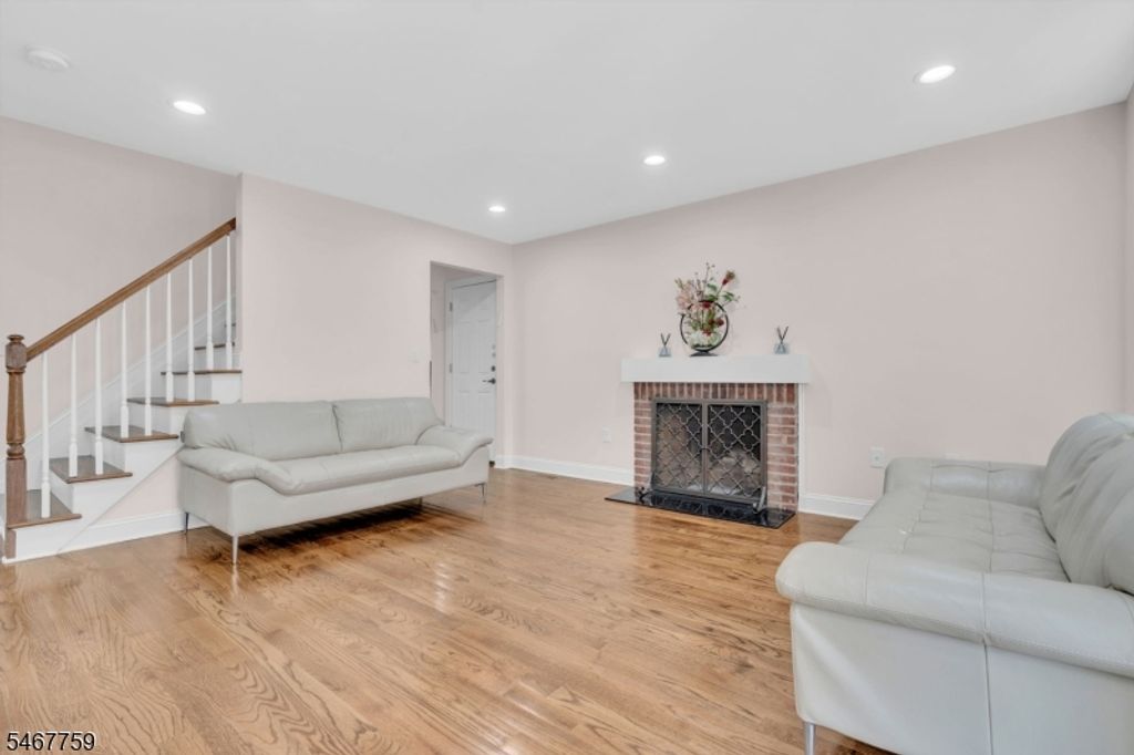 632 Laurita St, Linden City, NJ 07036 — photo 3