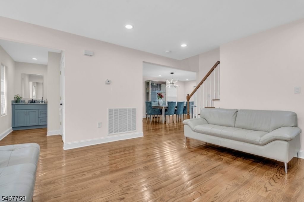 632 Laurita St, Linden City, NJ 07036 — photo 4