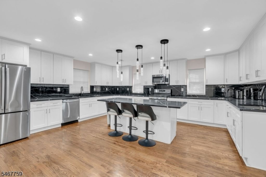 632 Laurita St, Linden City, NJ 07036 — photo 5