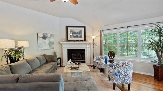 9 Barrhead Lane, Bella Vista, AR 72715