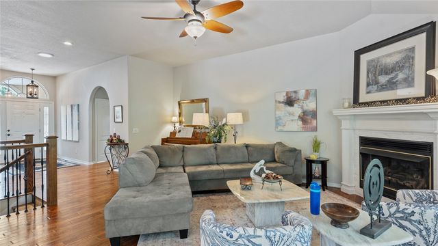 9 Barrhead Lane, Bella Vista, AR 72715