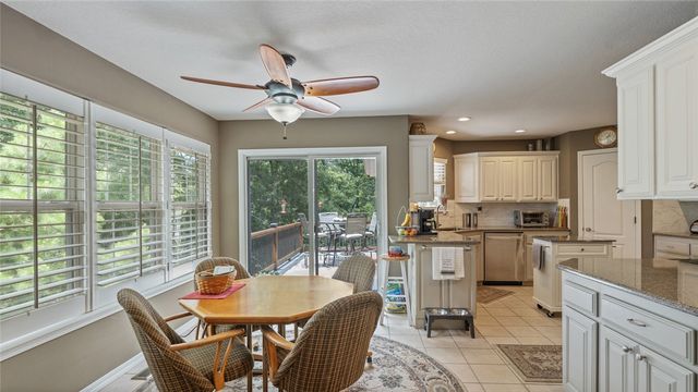 9 Barrhead Lane, Bella Vista, AR 72715