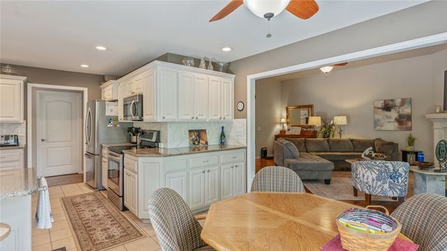 9 Barrhead Lane, Bella Vista, AR 72715