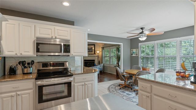 9 Barrhead Lane, Bella Vista, AR 72715