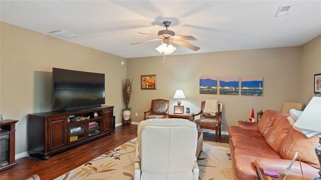 9 Barrhead Lane, Bella Vista, AR 72715