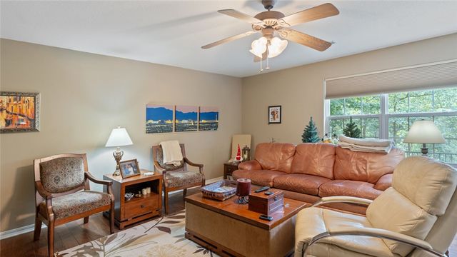 9 Barrhead Lane, Bella Vista, AR 72715