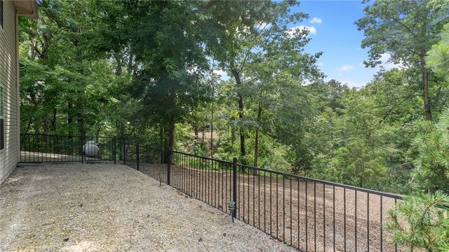 9 Barrhead Lane, Bella Vista, AR 72715