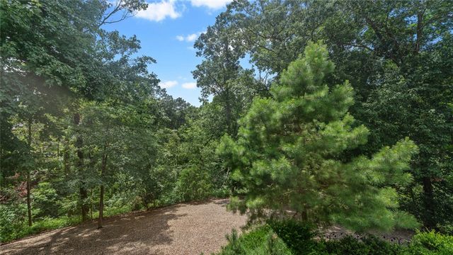9 Barrhead Lane, Bella Vista, AR 72715