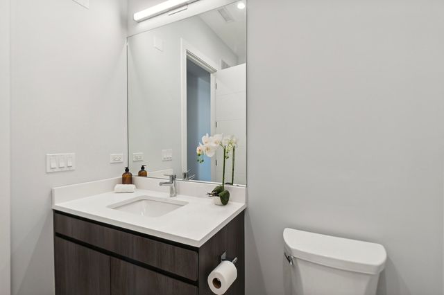812 W Adams Street 504, Chicago, IL 60607