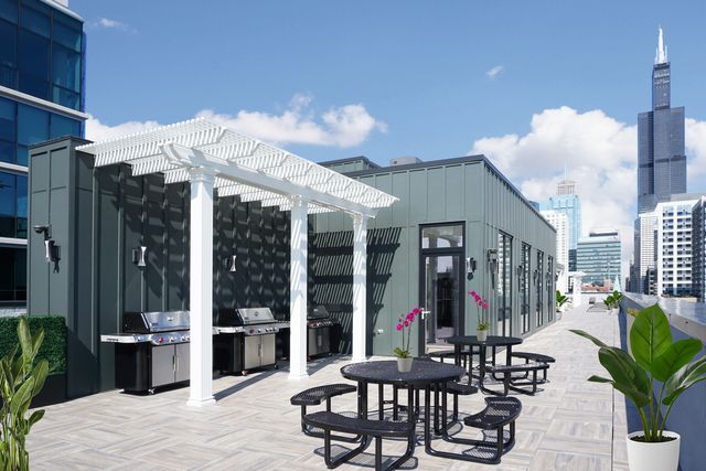 812 W Adams Street 504, Chicago, IL 60607