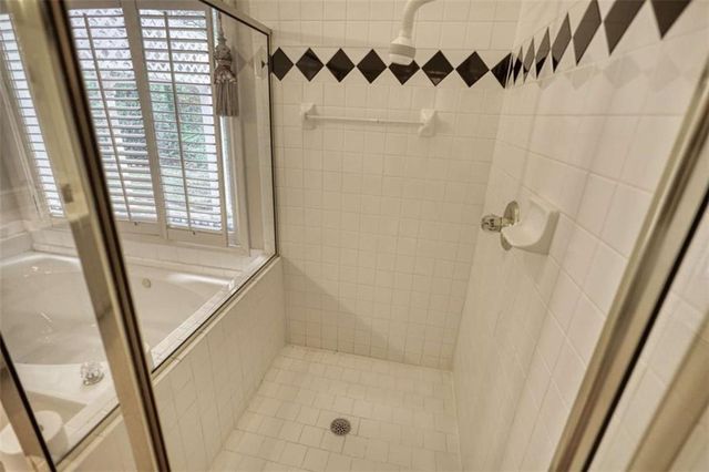 3435 Fox Hollow Way, Suwanee, GA 30024