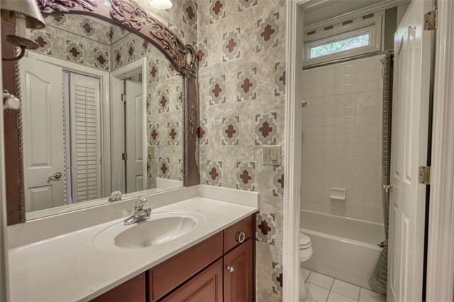 3435 Fox Hollow Way, Suwanee, GA 30024