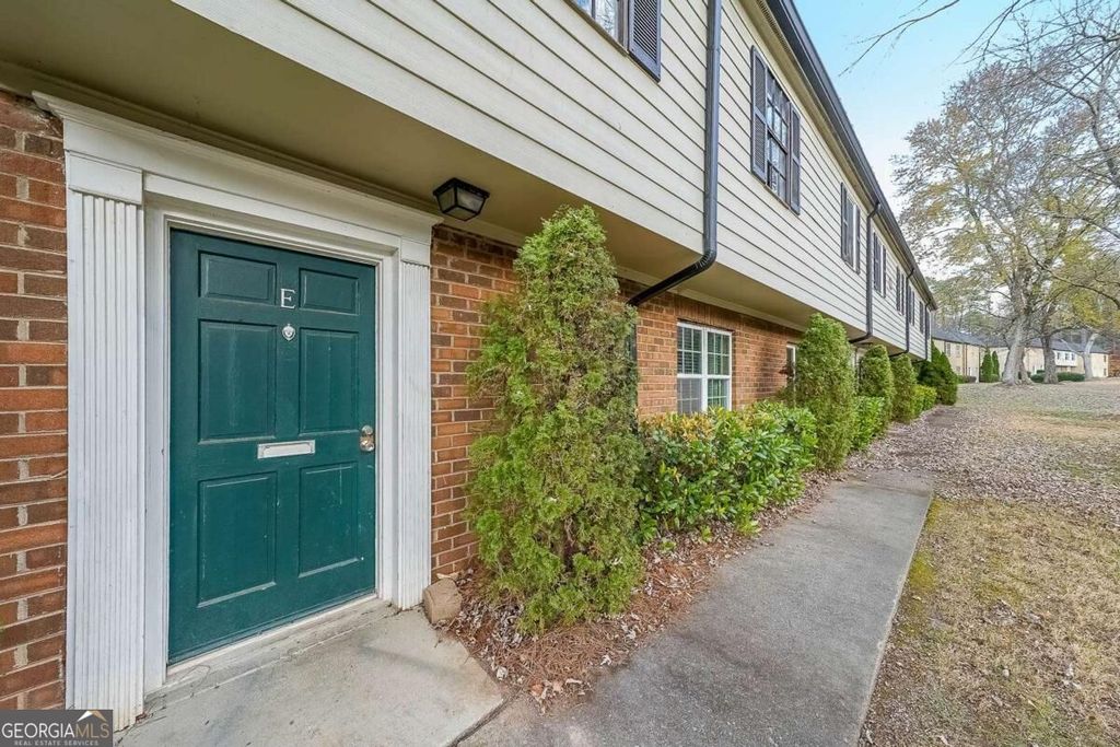 400 Winding River Drive E, Atlanta, GA 30350 — photo 3