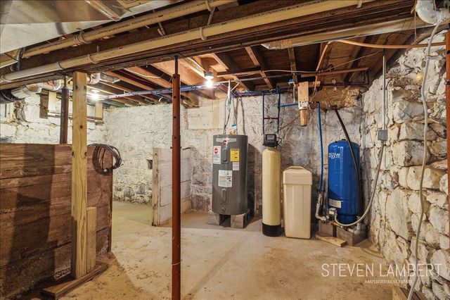 1950 106th Avenue, Otsego, MI 49078