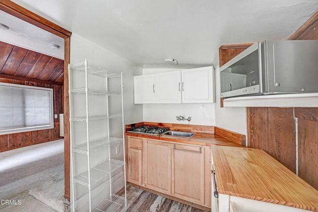 586 Los Rocas Drive, Sierra Madre, CA 91024