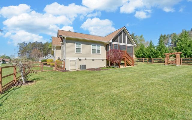 44 Nathaniels Way, Blairsville, GA 30512