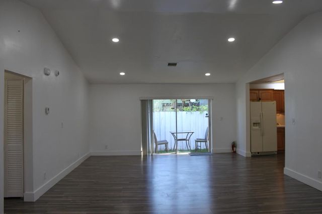 3240 SW 4th Street, Deerfield Beach, FL 33442