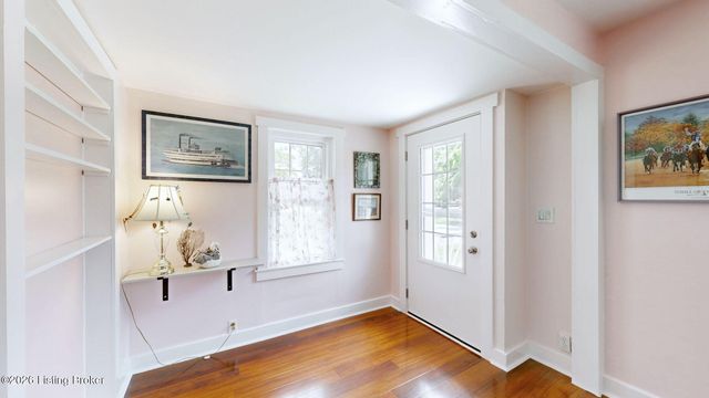 605 Fountain Ave, Lyndon, KY 40222