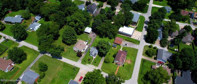605 Fountain Ave, Lyndon, KY 40222