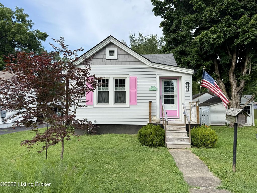 605 Fountain Ave, Lyndon, KY 40222