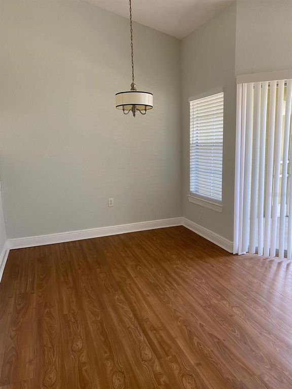 Image 7 of property listing at Address unavailable.