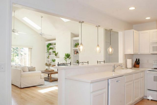 364 Village Dr, St Augustine, FL 32084