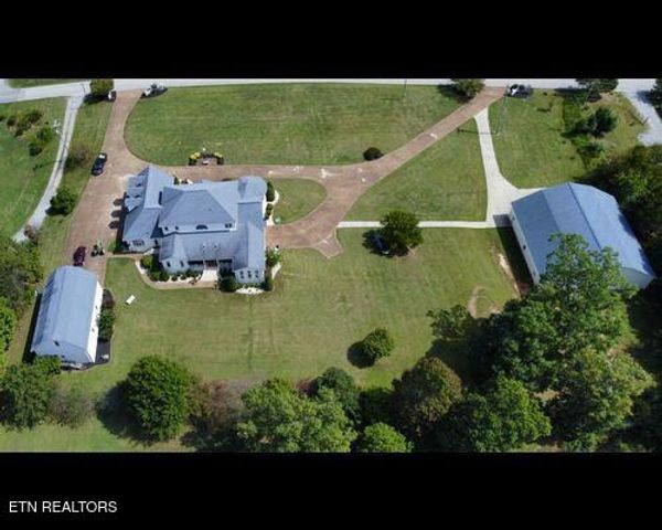 323 Harmon Rd, New Tazewell, TN 37825