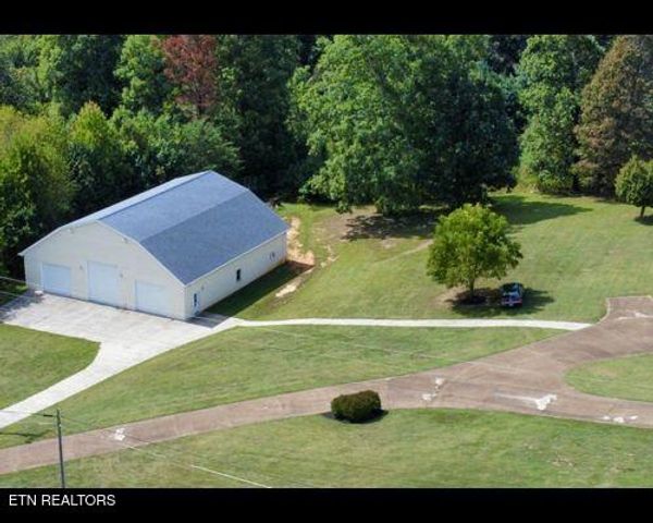 323 Harmon Rd, New Tazewell, TN 37825