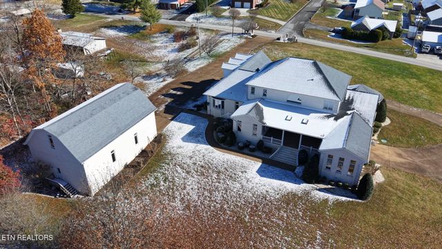 323 Harmon Rd, New Tazewell, TN 37825