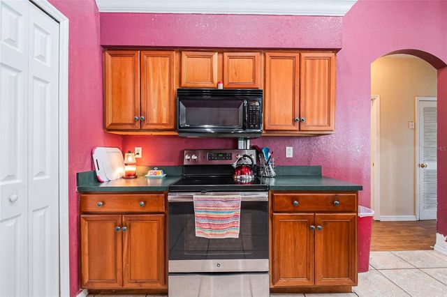 8672 MARY MOSER LANE, Lake Wales, FL 33898