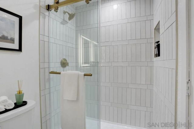 319 Volney Lane, Encinitas, CA 92024
