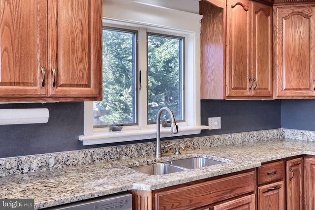 3517 SHARON ST, Harrisburg, PA 17111