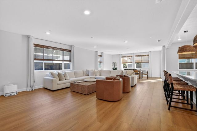 5936 Rosalee St, Sacramento, CA 95835